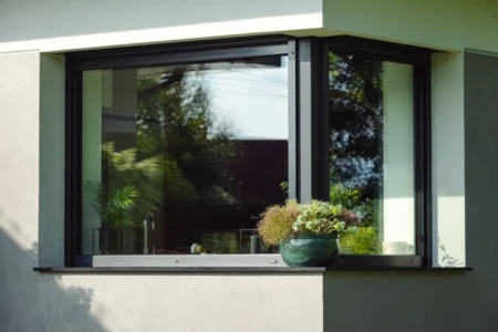 Wie man eine Außenfensterbank reinigt